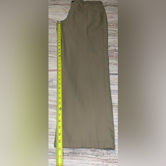 Haggar Men’s Tan Pants Size 36x32 - Picture 7 of 8